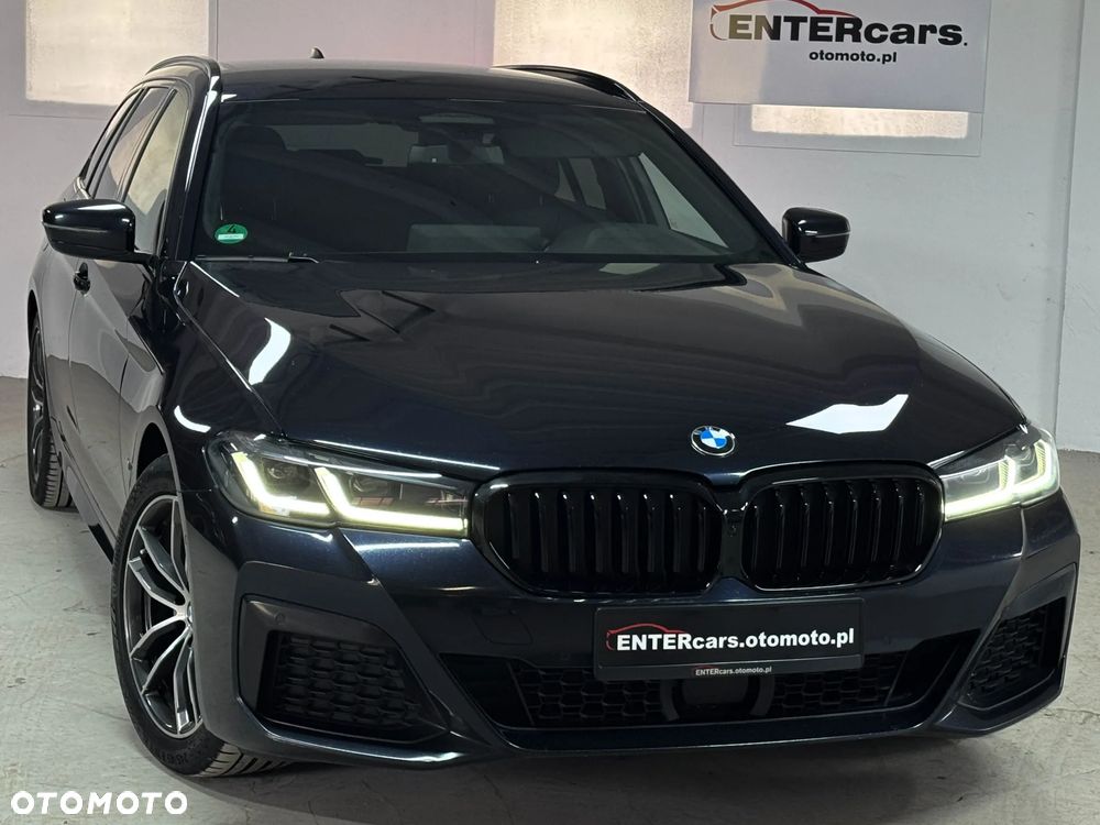 BMW Seria 5 520d xDrive Touring M Sport Edition - 17