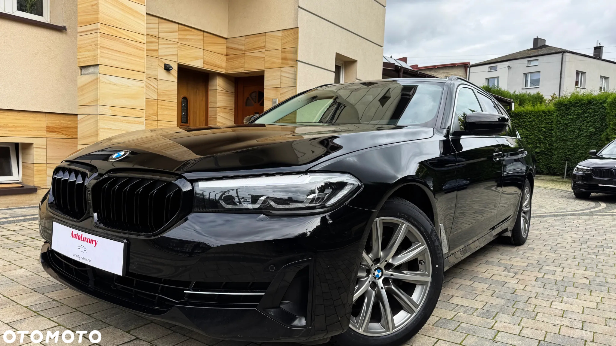 BMW Seria 5 520d Sport Line - 2