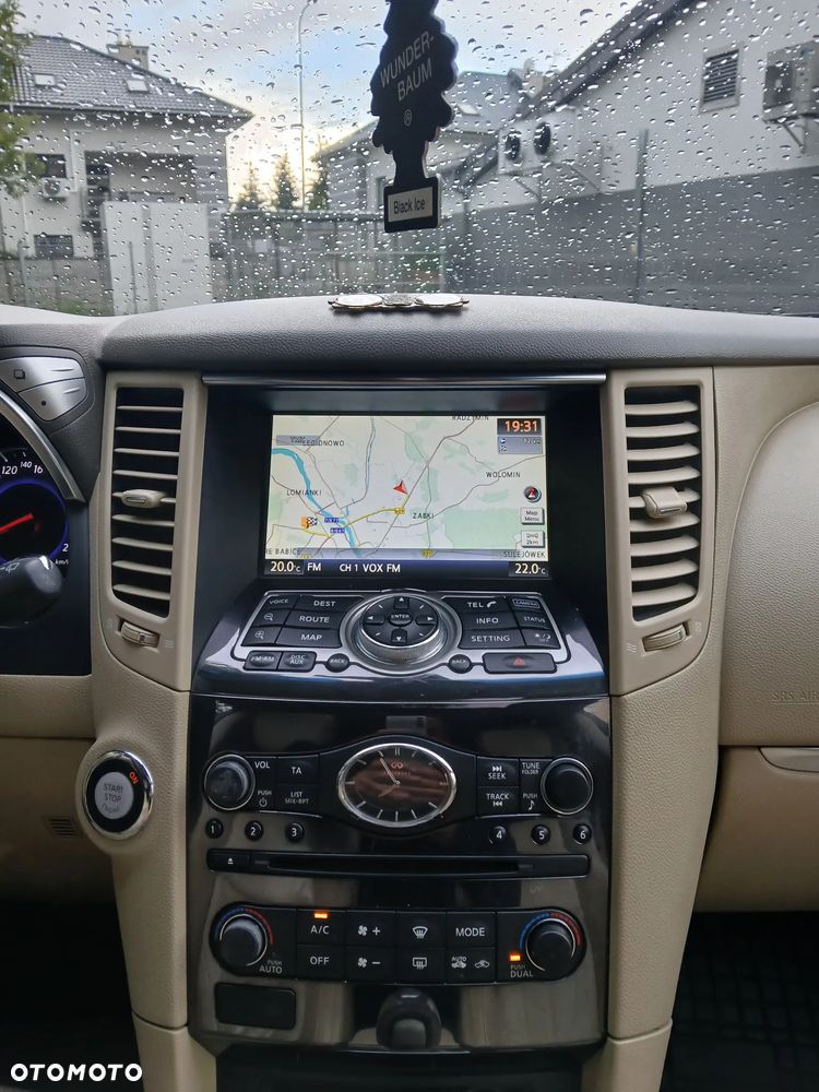 Infiniti FX FX30d S - 10