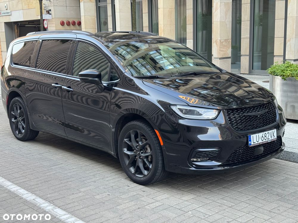 Chrysler Pacifica - 18