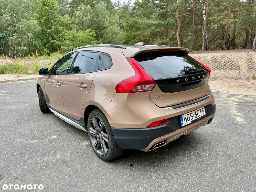Volvo V40 D4 Drive-E Summum - 3