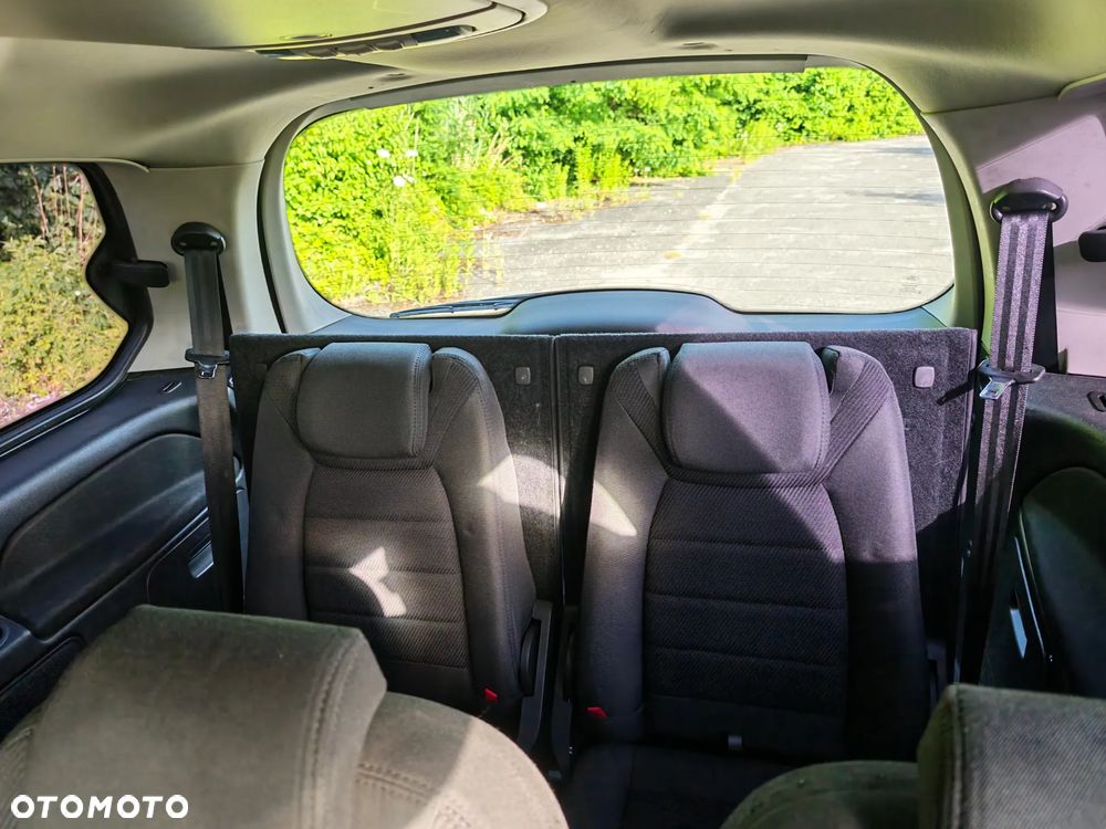 Ford Galaxy 2.0 T Ghia - 8