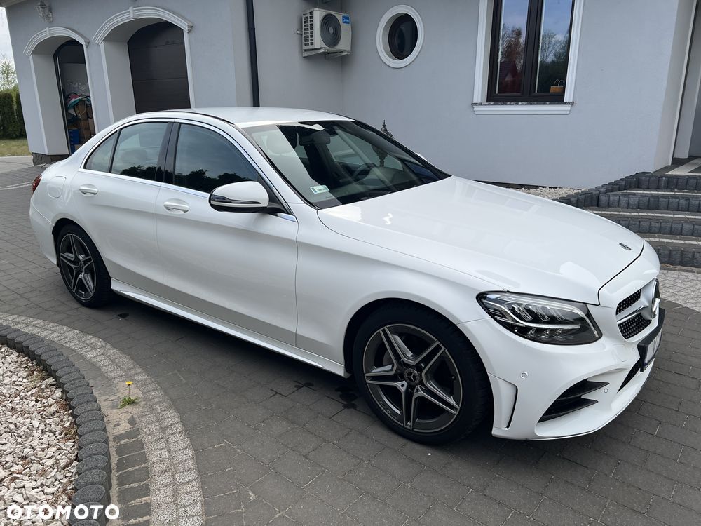 Mercedes-Benz Klasa C 180 9G-TRONIC AMG Line - 6