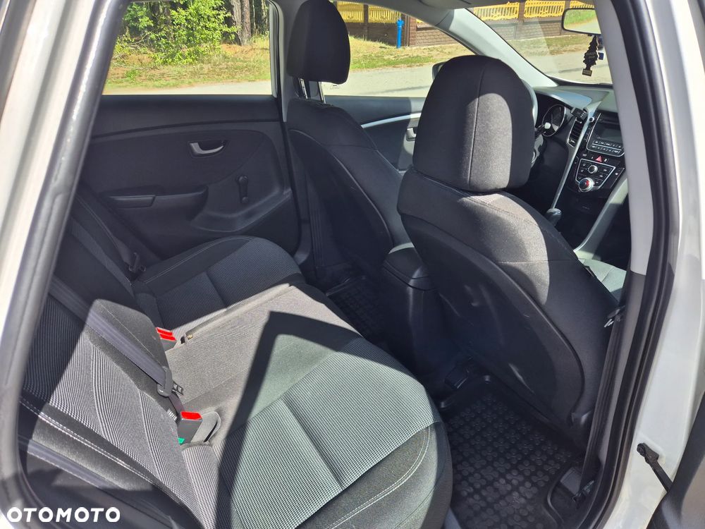 Hyundai i30 1.6 CRDi Comfort - 14