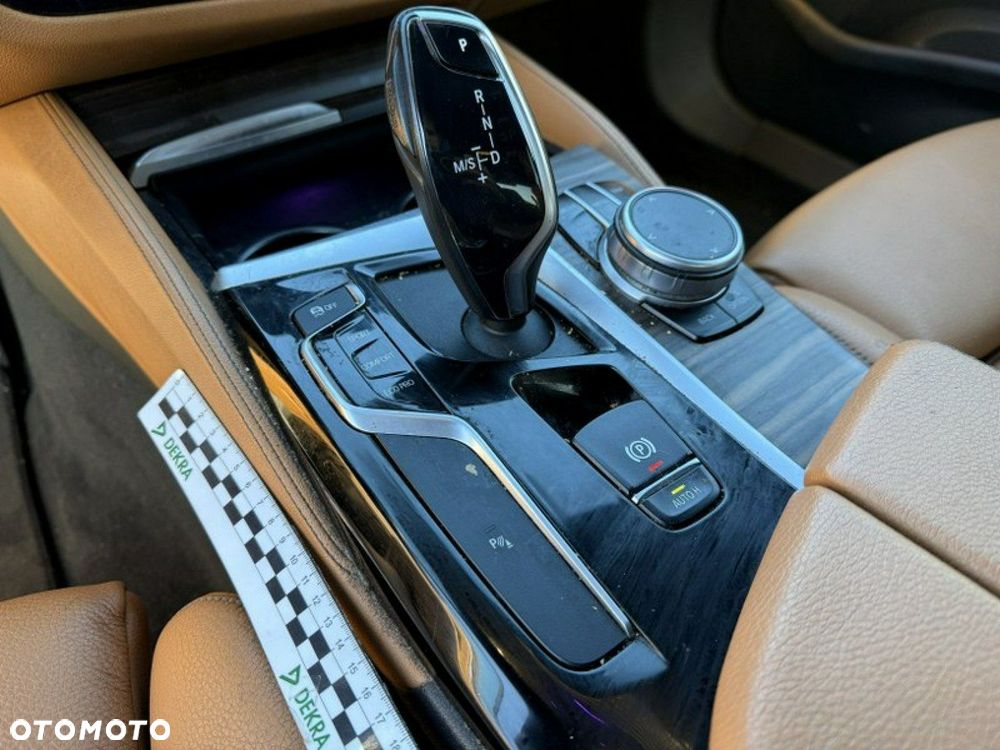 BMW Seria 5 - 16