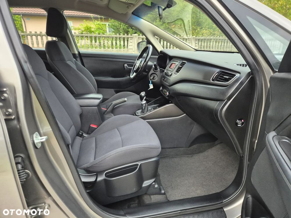 Kia Carens 1.7 CRDi 115 Dream Team Edition - 15