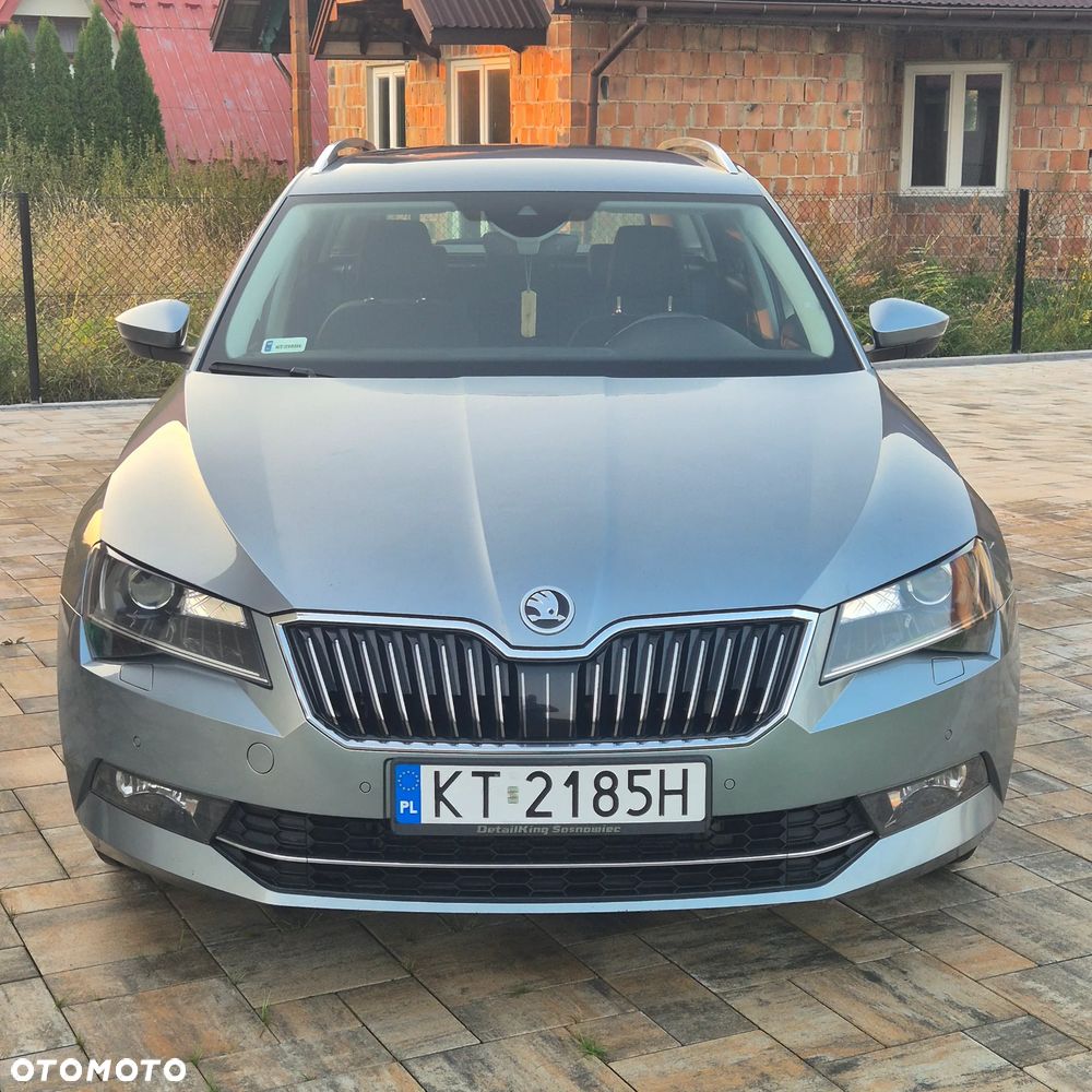 Skoda Superb 2.0 TDI Ambition - 11