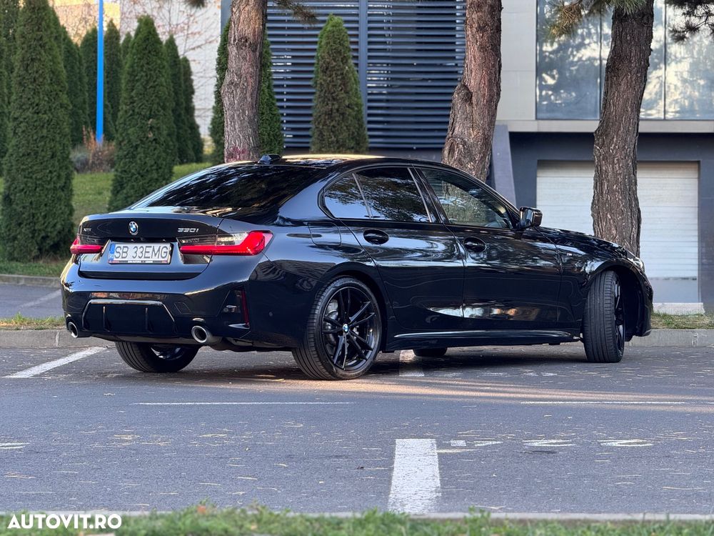 BMW Seria 3 330i xDrive AT - 4