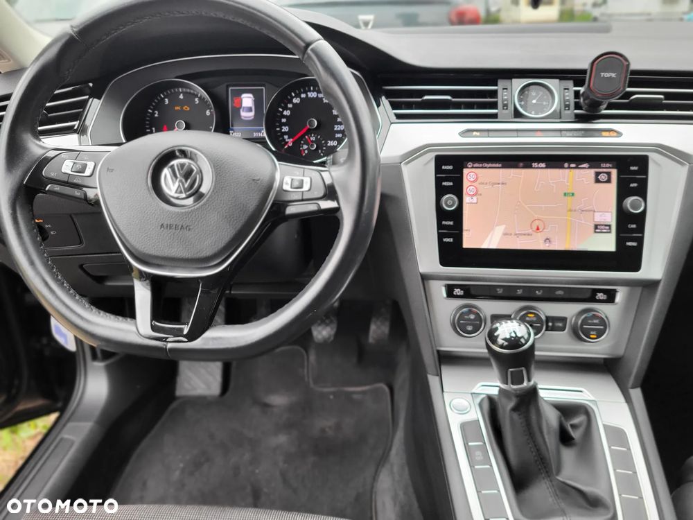 Volkswagen Passat 1.8 TSI BMT Comfortline - 6