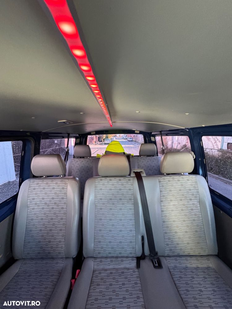 Volkswagen Transporter - 13