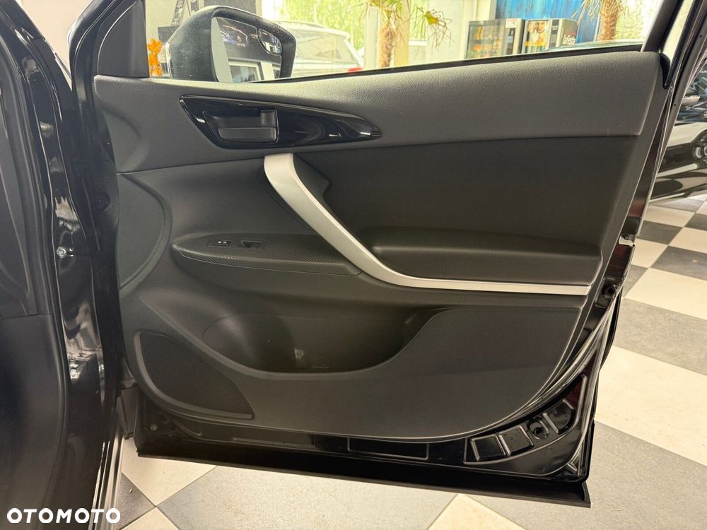 Mitsubishi Eclipse Cross - 15