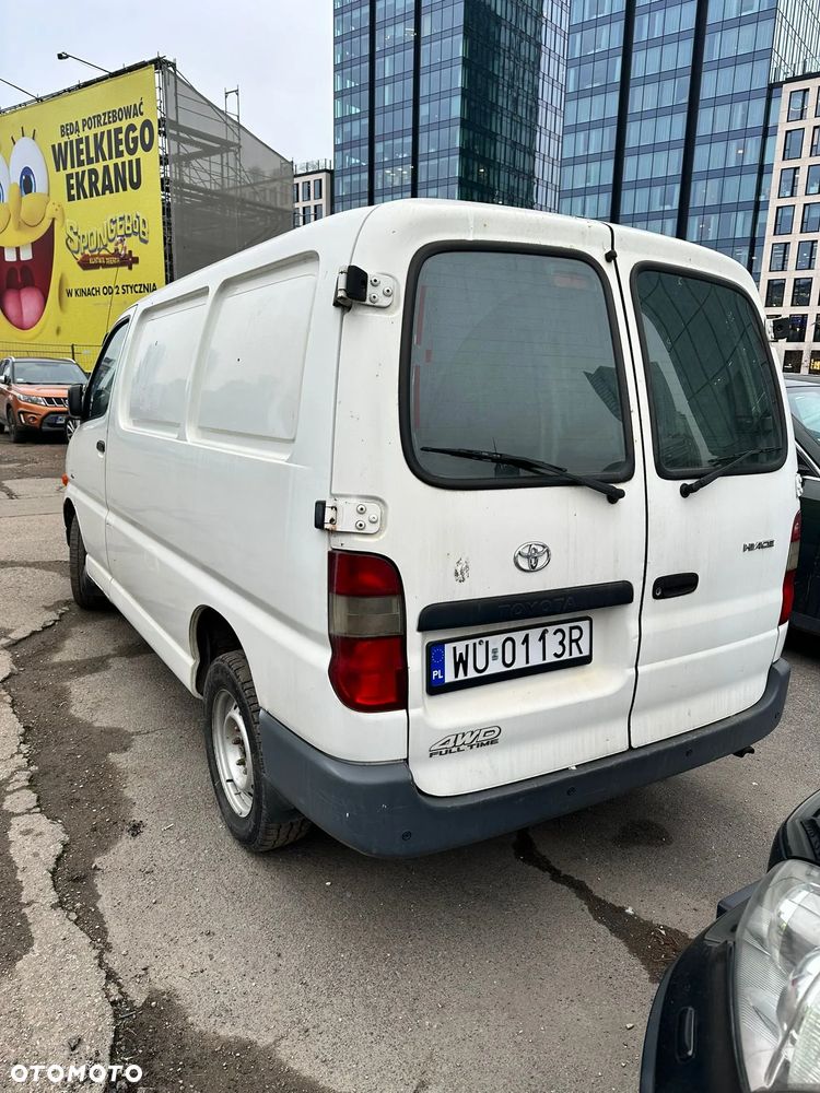 Toyota Hiace D4-D - 1