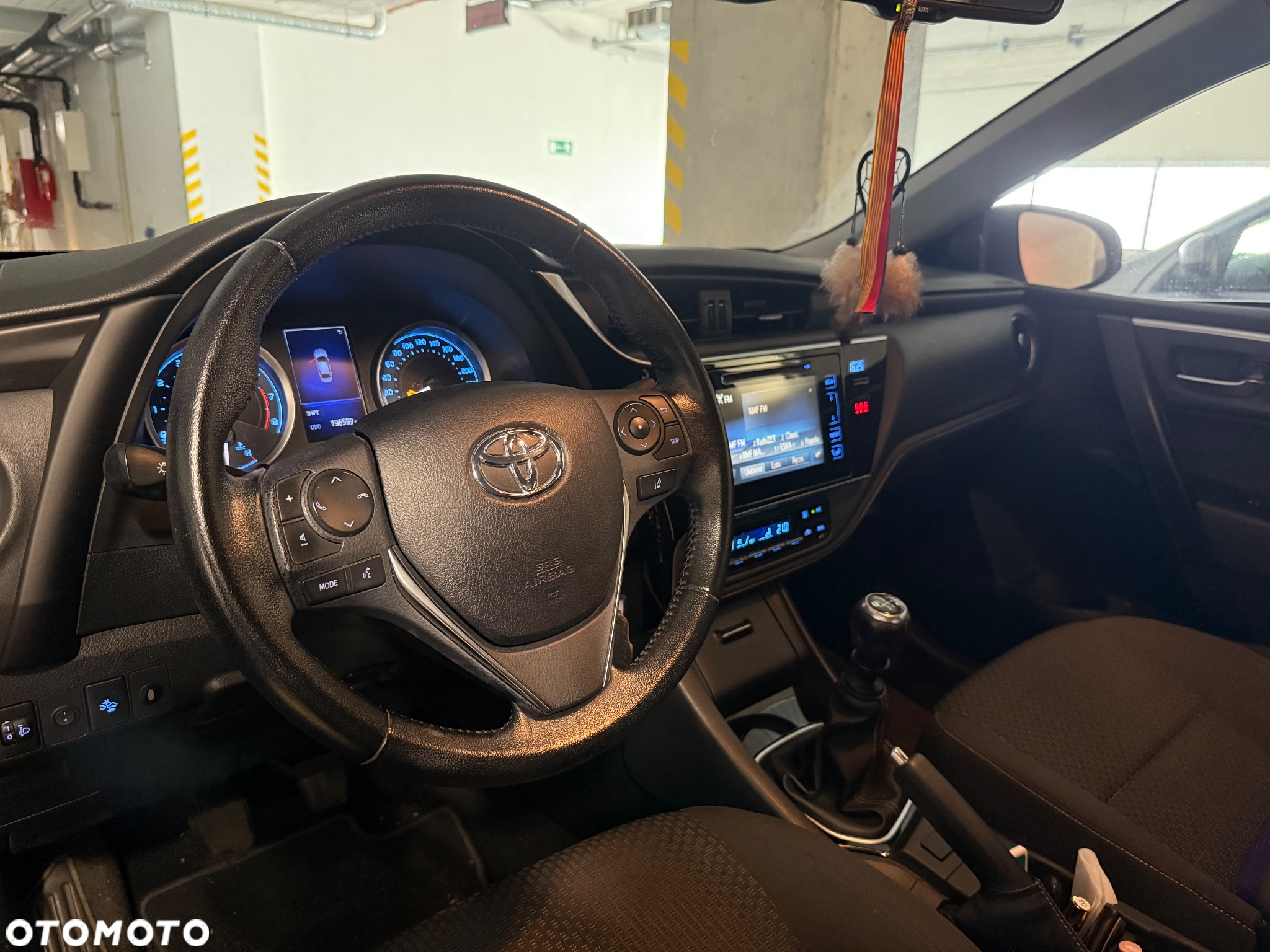 Toyota Corolla 1.6 Comfort - 9