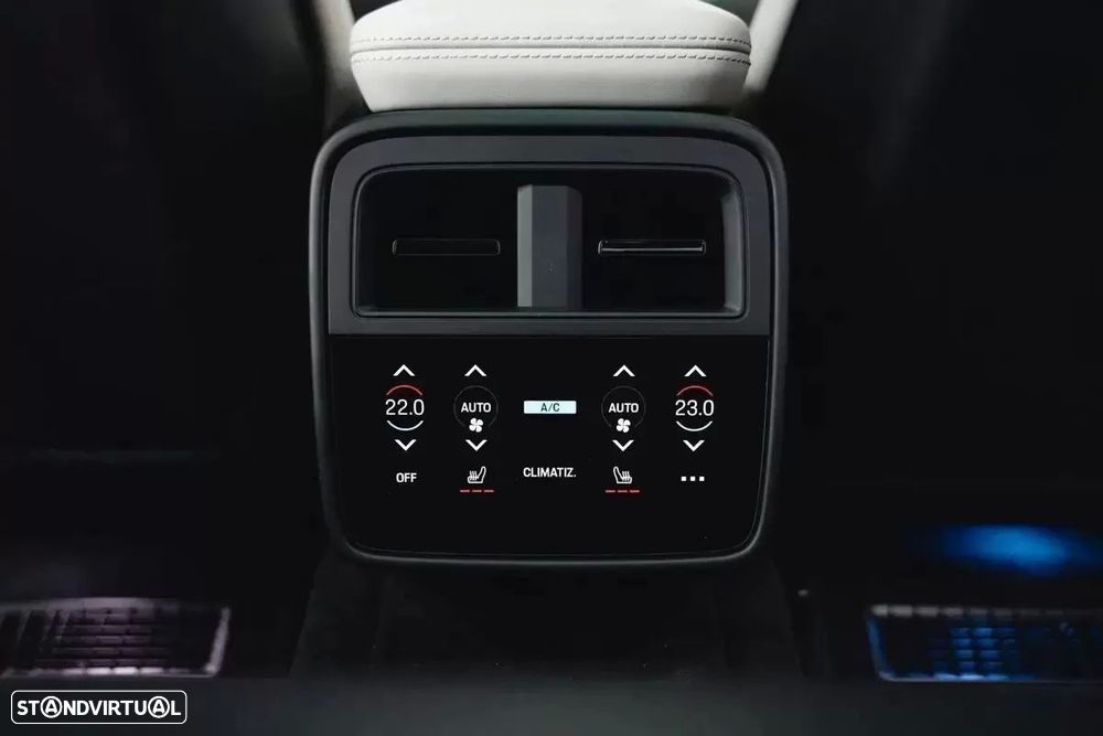 Porsche Taycan Turbo - 46