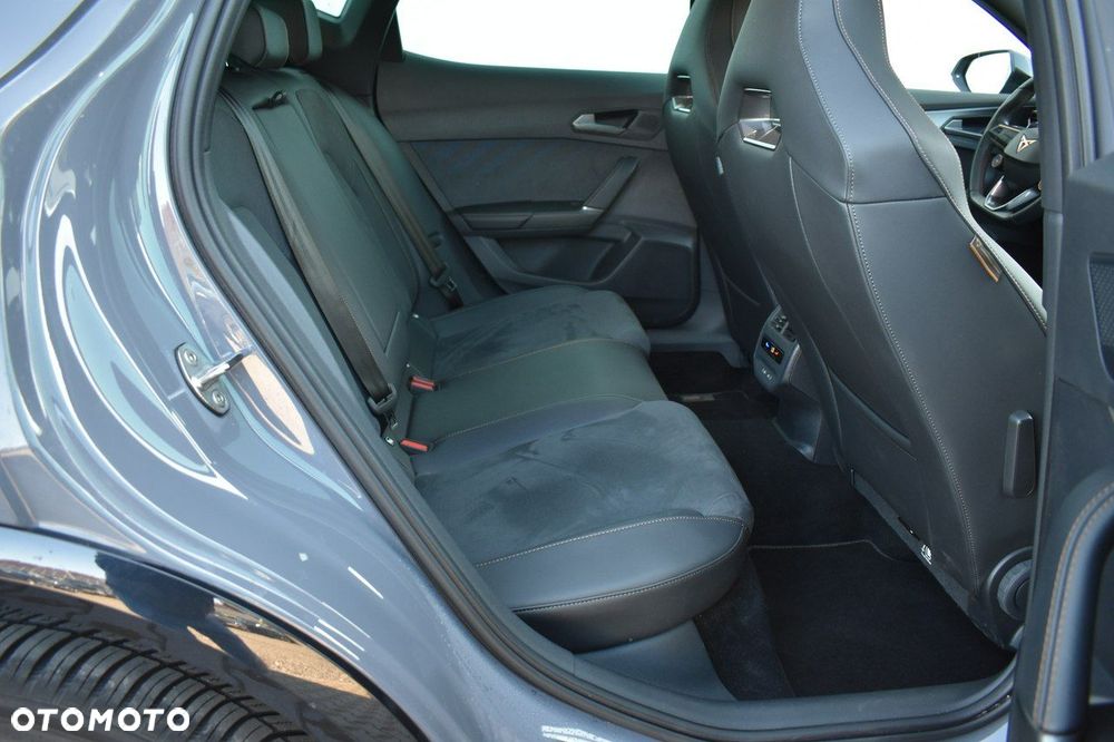 Cupra Formentor 1.5 eTSI mHEV DSG - 8