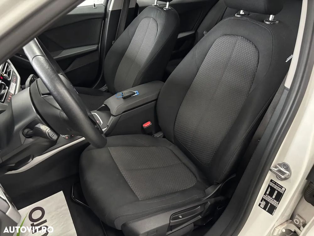 BMW Seria 1 118i Aut. Sport Line - 13