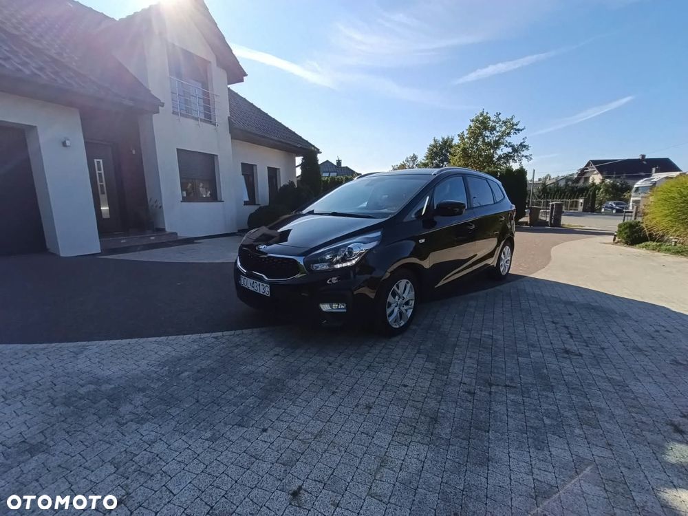 Kia Carens