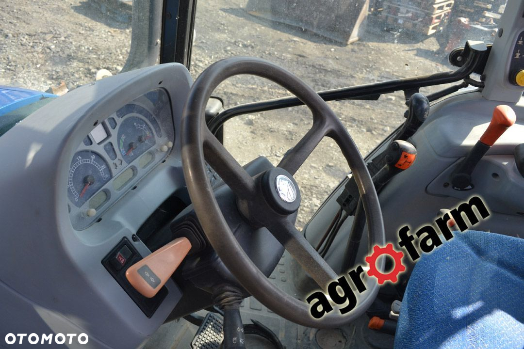 New Holland części używane T5050 T5040 T5030 silnik most skrzynia zwolnica piasta zębatka układ - 3