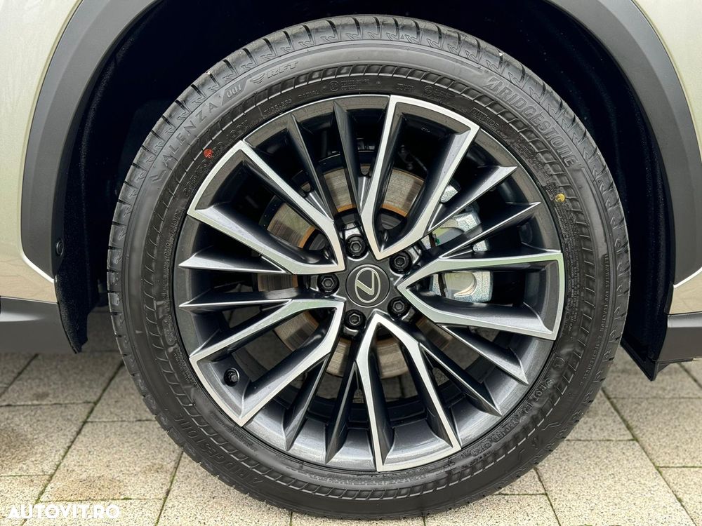 Lexus Seria NX 350h AWD CVT HEV Luxury - 29