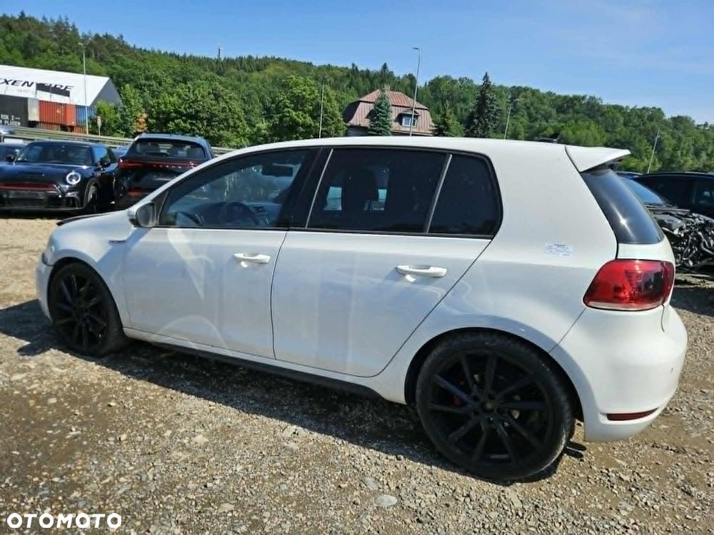 Volkswagen Golf 2.0 TDI DPF DSG GTD - 6