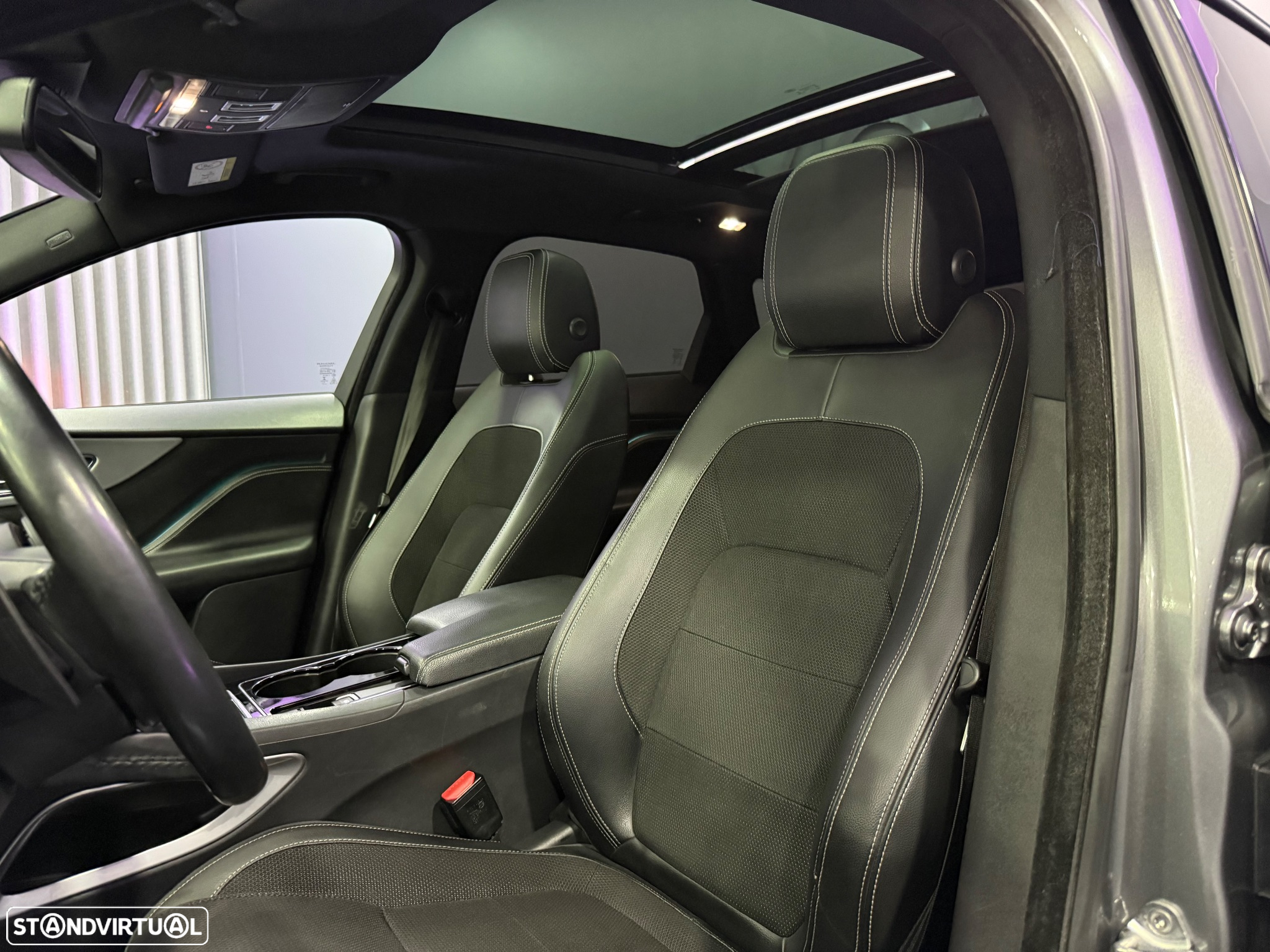 Jaguar F-Pace 20d Aut. R-Sport - 24