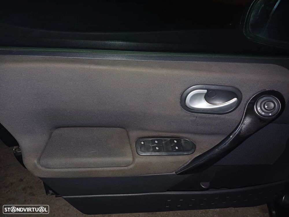 Renault Mégane Break 1.5 dCi Dynamique - 9