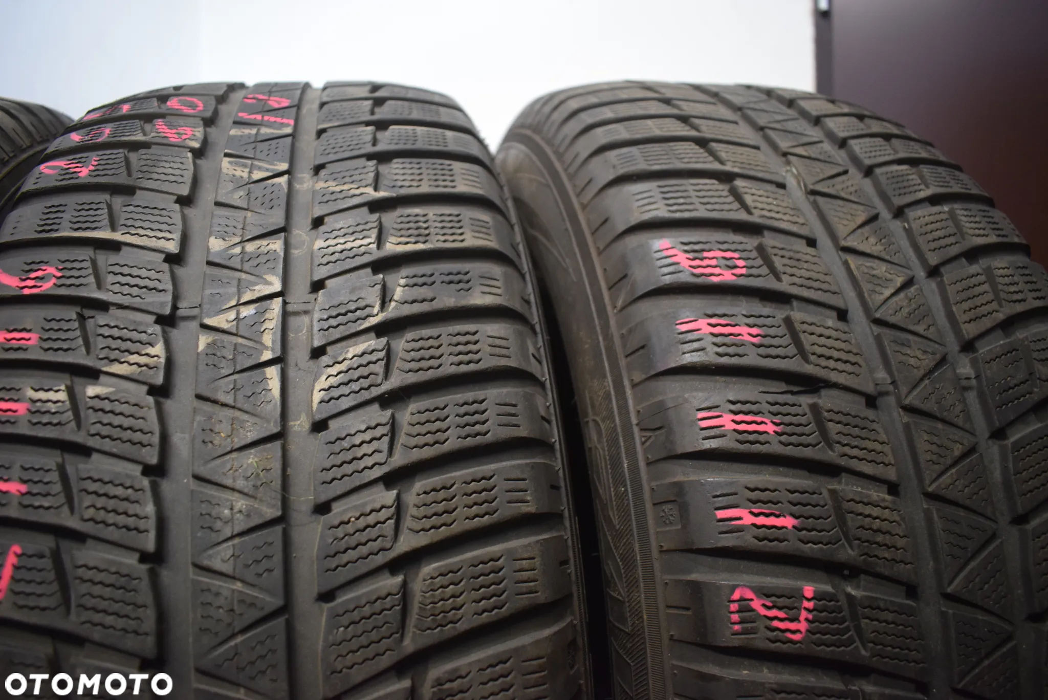 R18 265/60 Falken HS449 Eurowinter Cena za komplet - 3