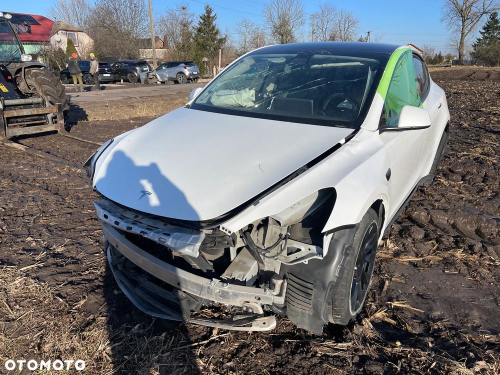 Tesla Model Y Standard - 33