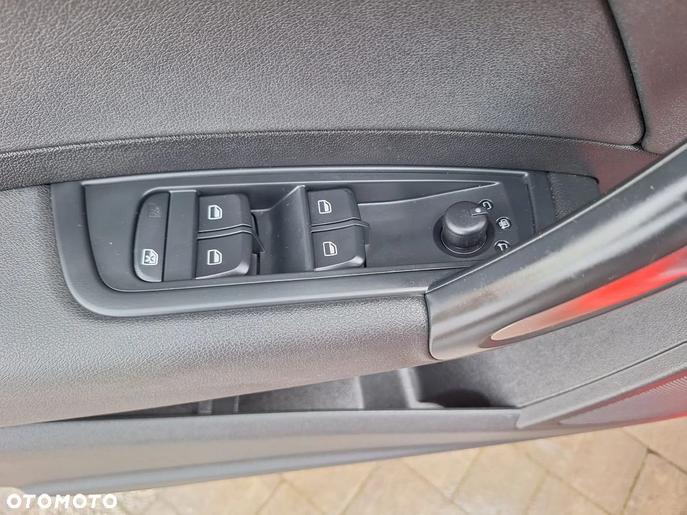 Audi A1 Sportback 2.0 TDI S line edition m S line Sportpaket - 26