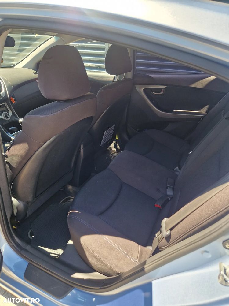 Hyundai Elantra 1.6 MPi - 7