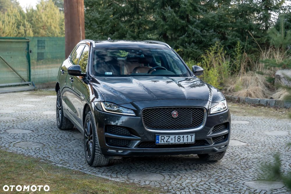 Jaguar F-Pace - 17