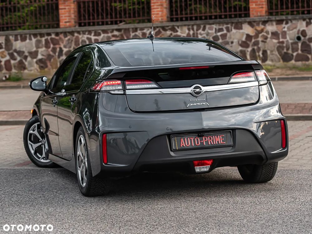 Opel Ampera - 8