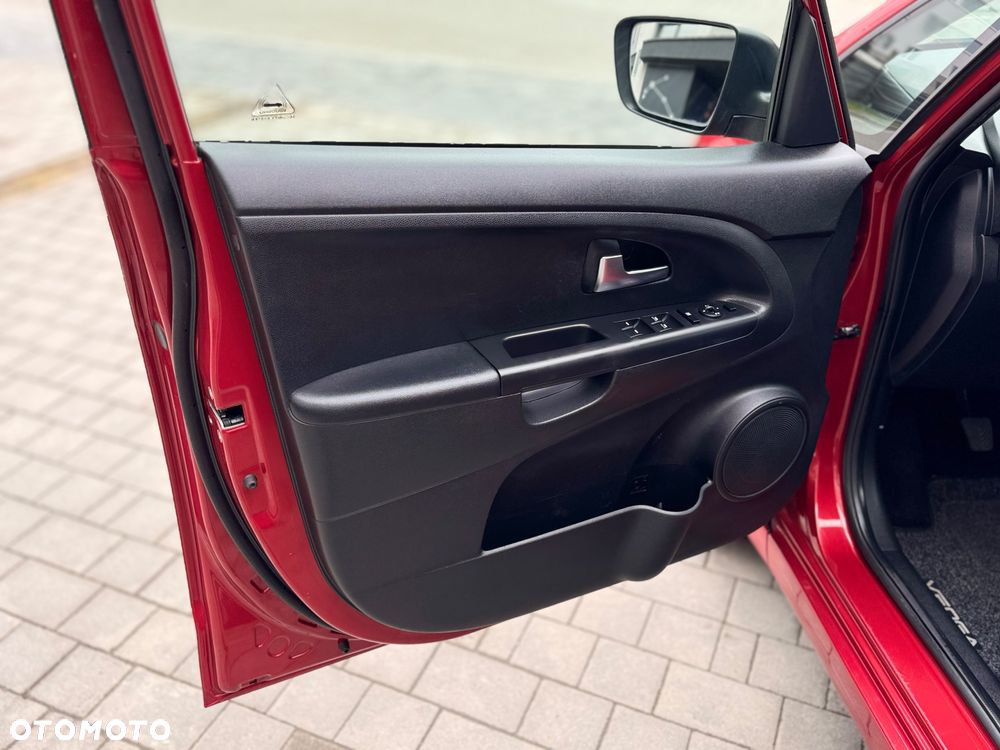 Kia Venga 1.4 CVVT ISG Vision - 26