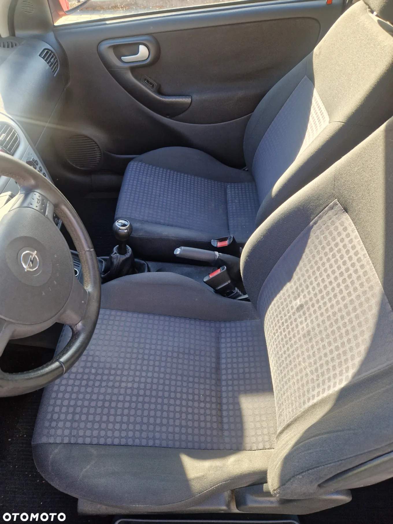 Opel Corsa 1.2 16V - 13