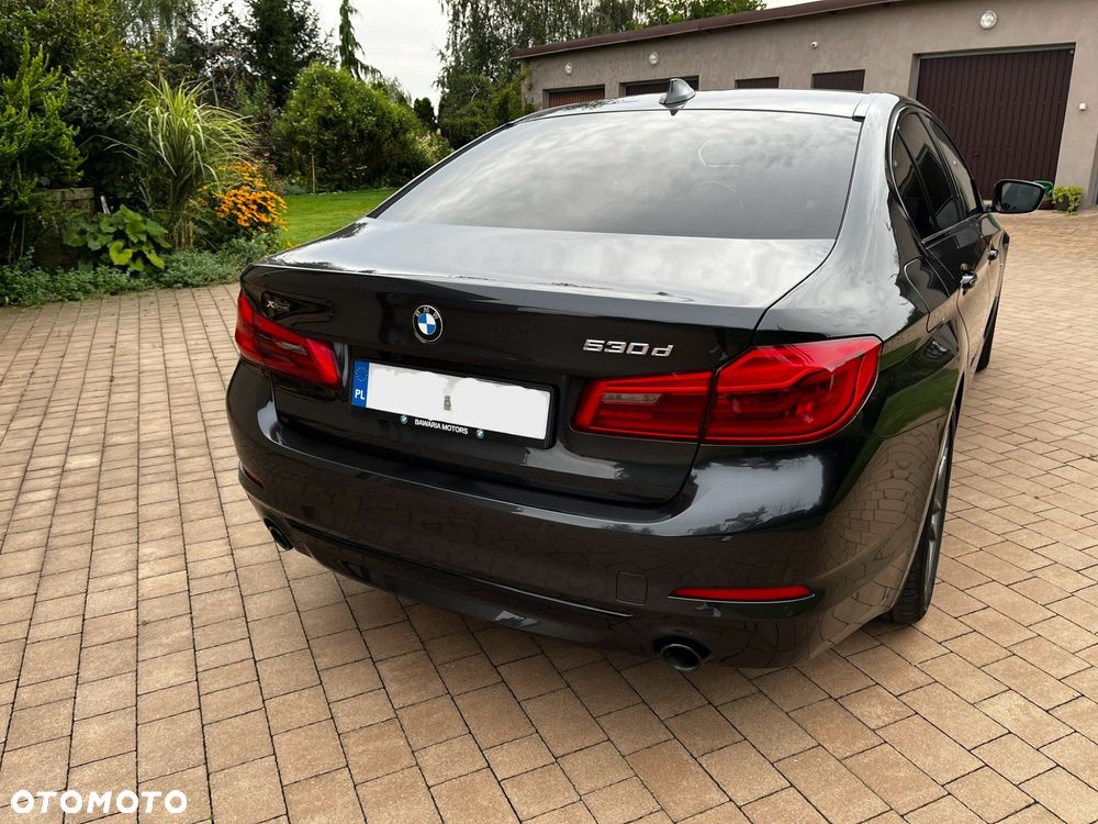 BMW Seria 5 530d xDrive Sport Line sport - 8