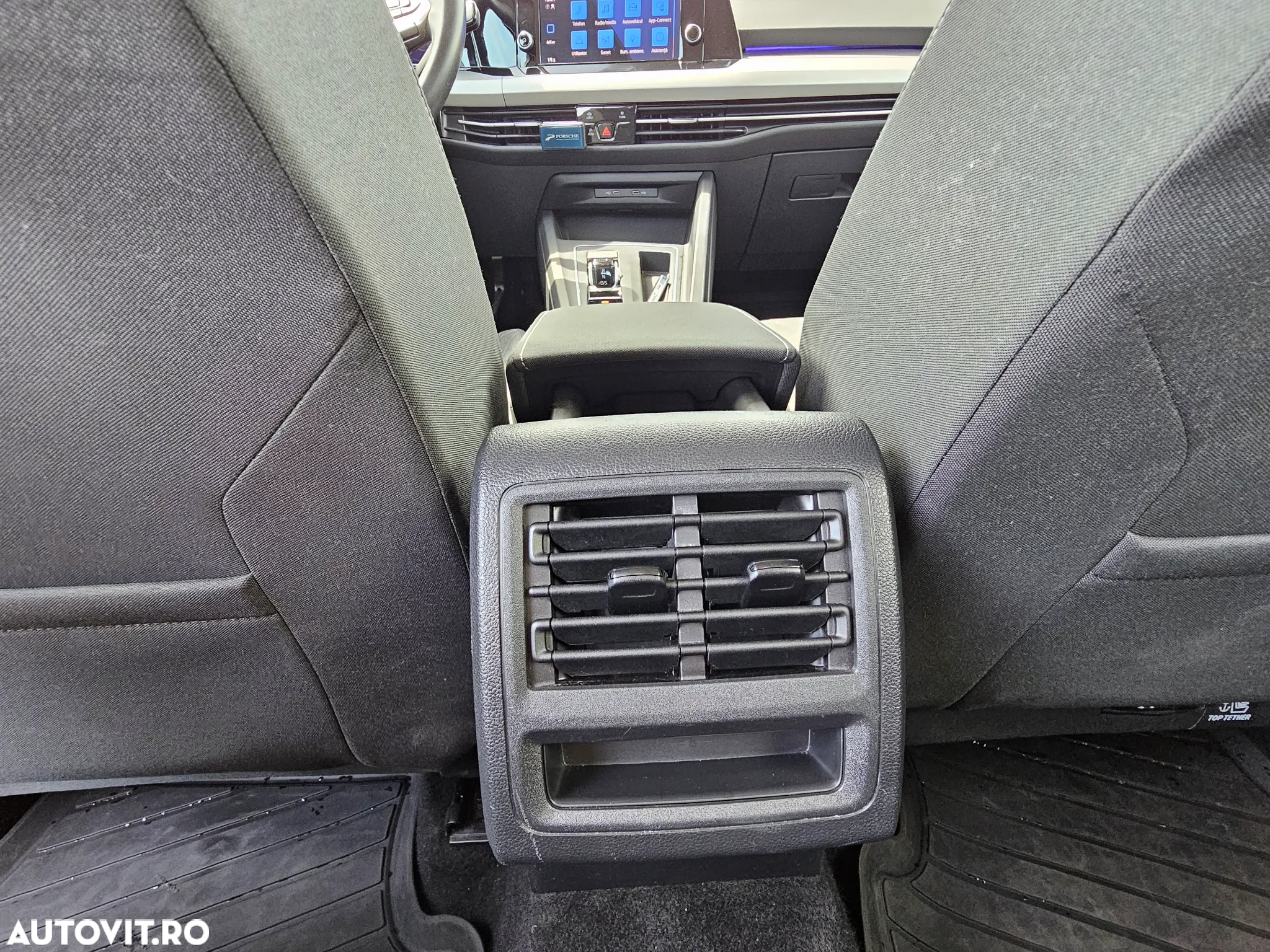 Volkswagen Golf 1.0 eTSI DSG MHEV Life - 19