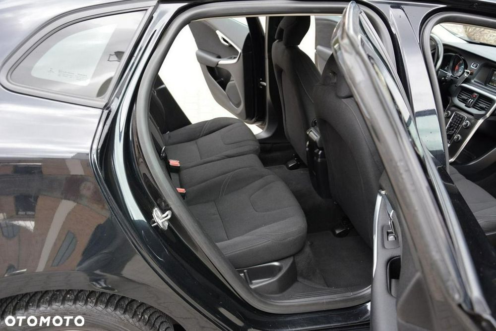 Volvo V40 D3 Geartronic Momentum - 17