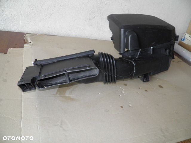 OBUDOWA FILTRA POWIETRZA VOLVO S60 V70 2.4 D5 LIFT 2006r KOMPLETNA - 2