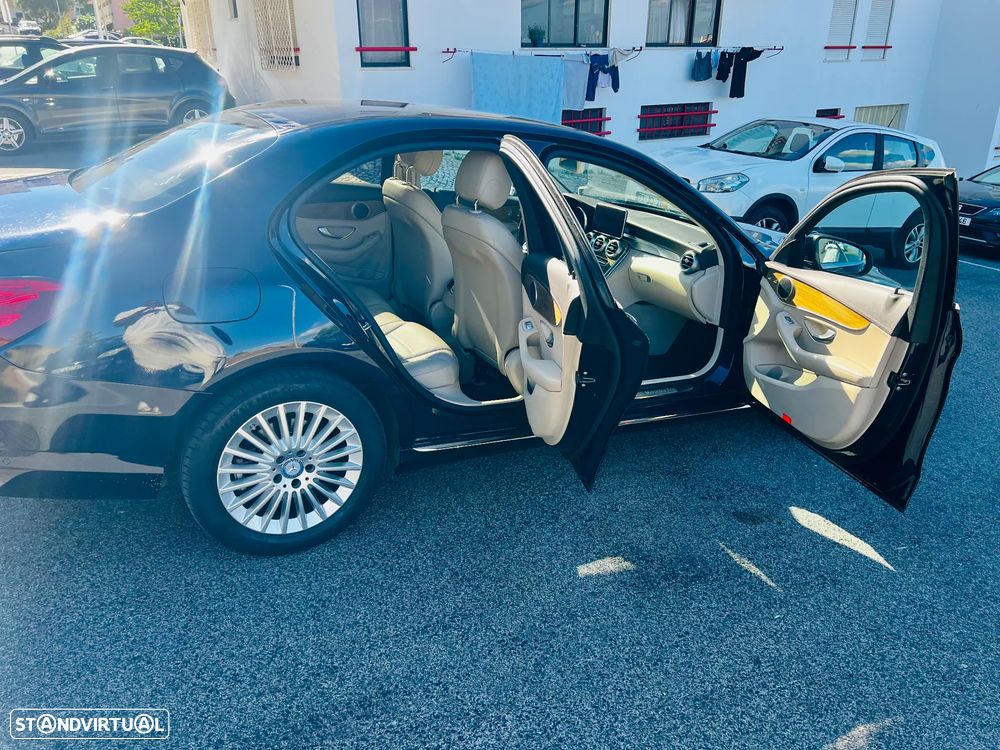 Mercedes-Benz C 300 h - 13