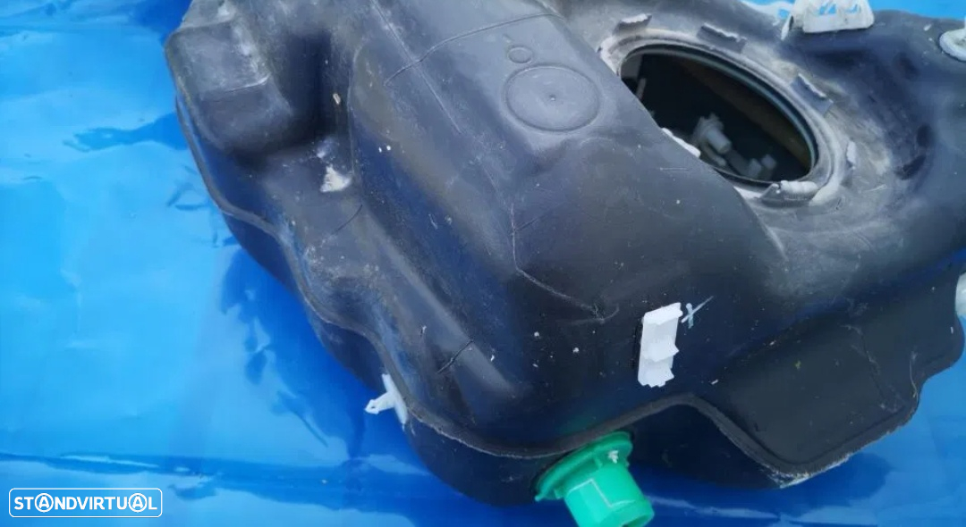 Depósito de COMBUSTÍVEL gasolina Mercedes  CLA 250i gasolina w117 2014-2017 - 4