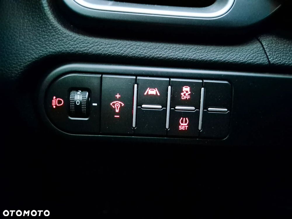 Kia Ceed 1.5 T-GDI M - 13