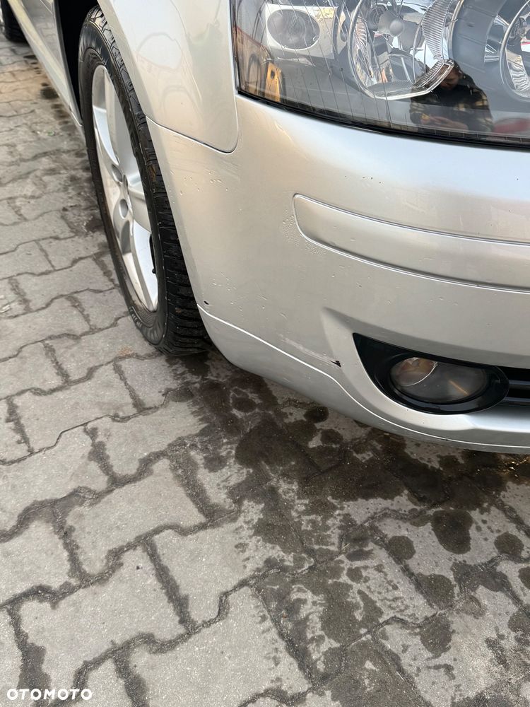 Audi A3 3-drzwiowe 1.6 FSI Ambiente - 12