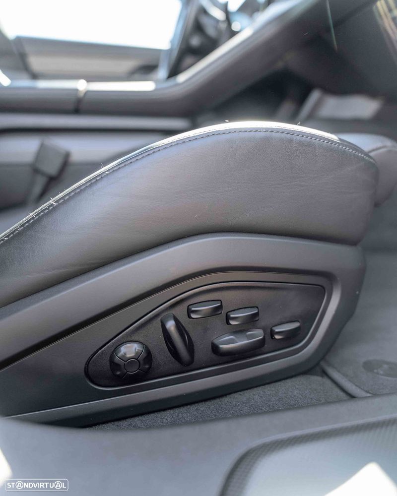 Porsche Taycan Turbo S - 53