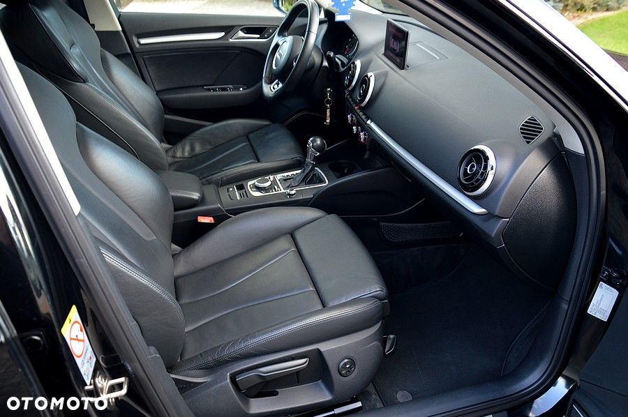 Audi A3 Sportback 1.8 TFSI S tronic S line Sportpaket - 22