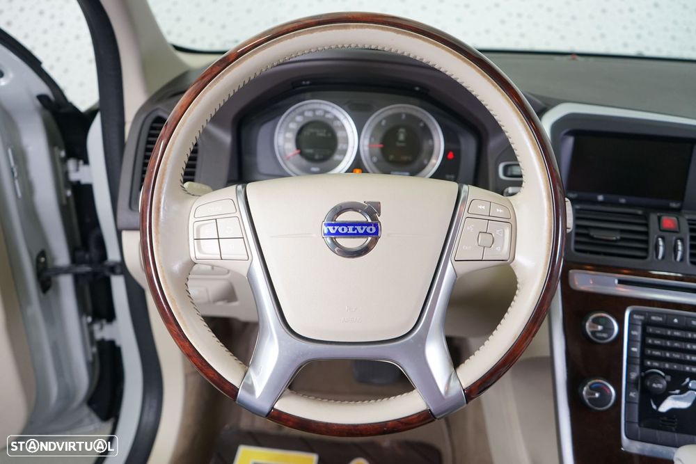 Volvo XC 60 2.0 D3 Summum Geartronic - 23