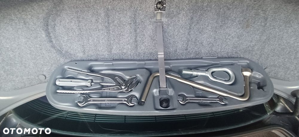 BMW Seria 3 - 16