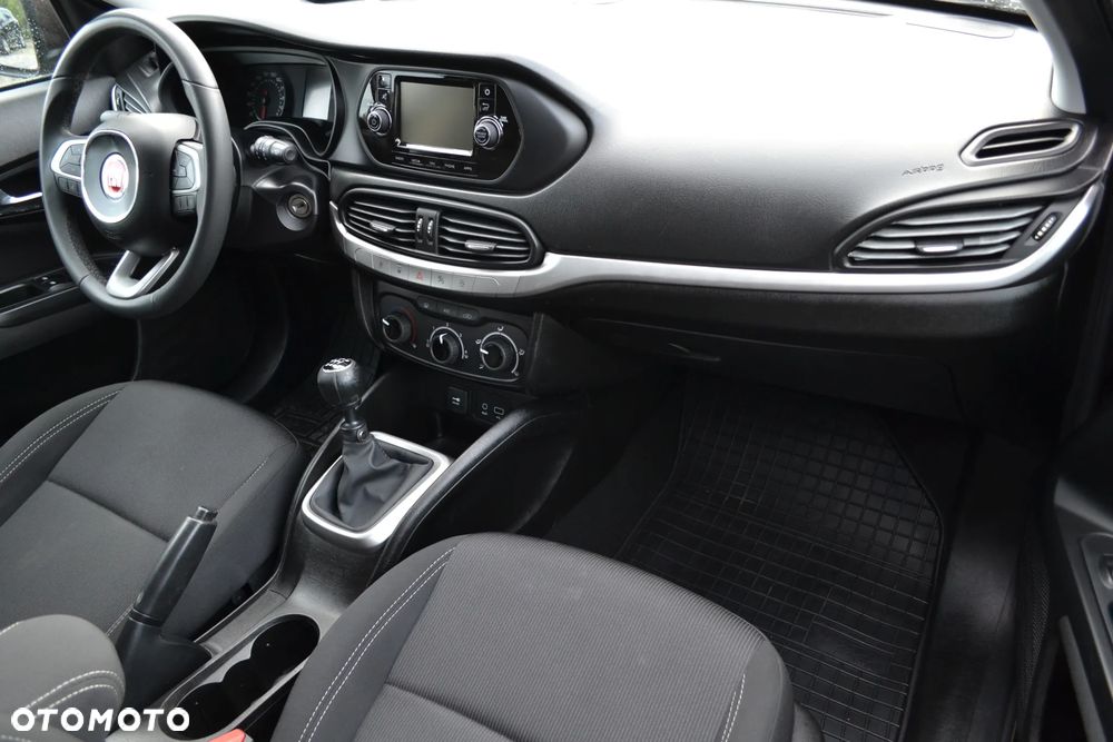 Fiat Tipo 1.4 T-Jet Easy - 6