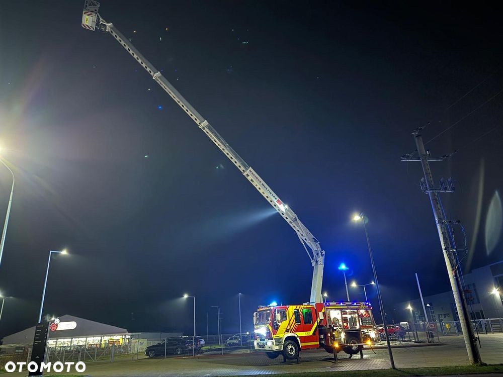 Iveco Pojazd pożarniczy | Wóz strażacki | Podnośnik koszowy IVECO MAGIRUS MULTISTAR 31m | CNBOP | Woda | Piana | Dozór techniczny - 21
