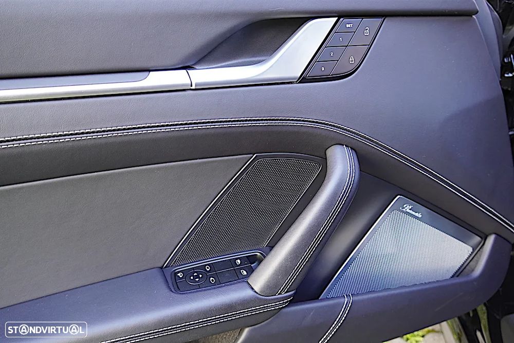 Porsche 911 (992) Turbo S PDK - 24