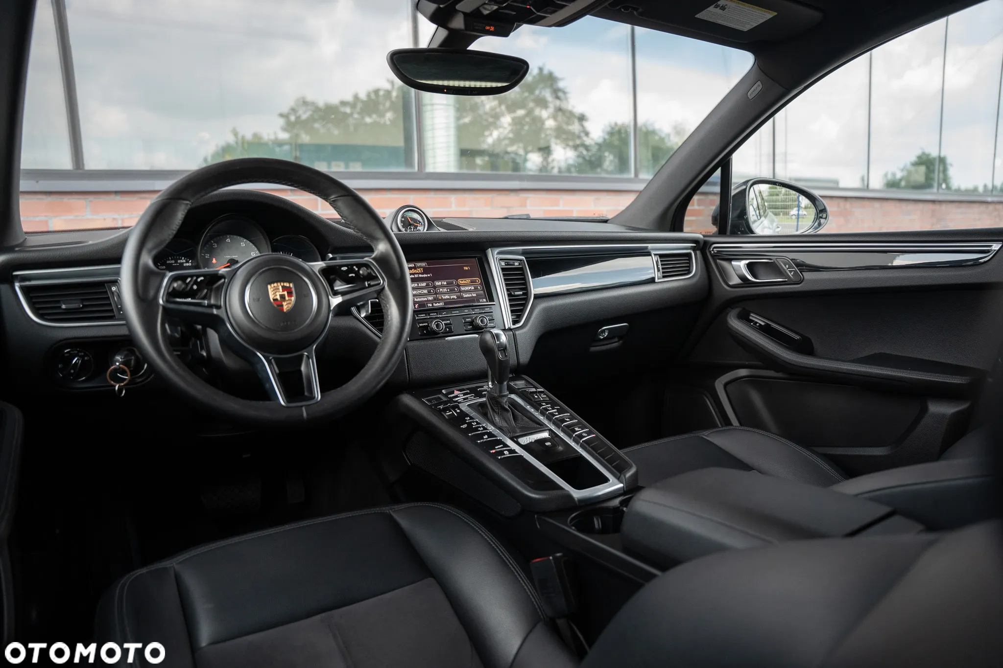 Porsche Macan S - 25